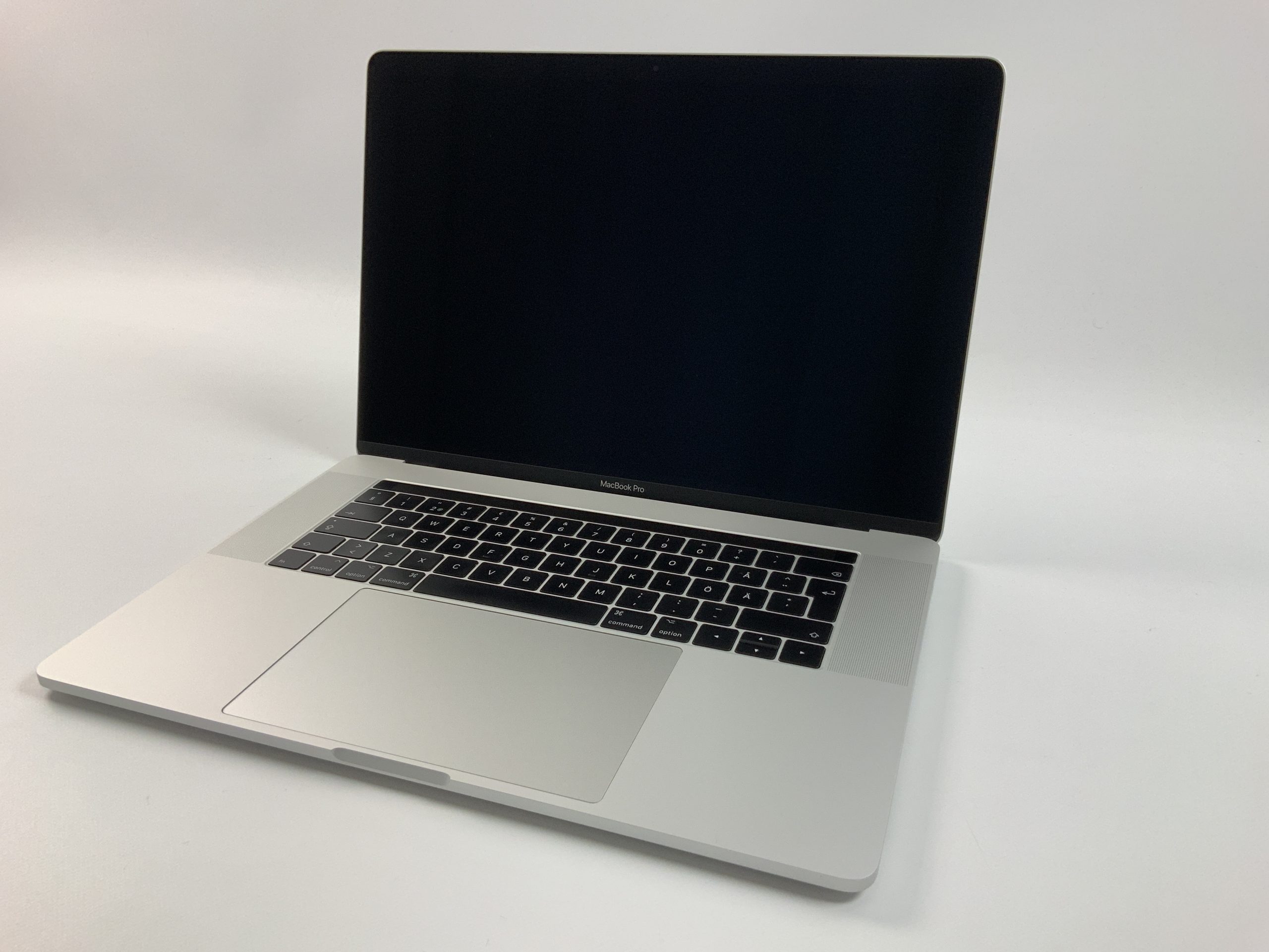 MacBook Pro 15" Touch Bar Mid 2017 (Intel Quad-Core i7 2.9 GHz 16 GB RAM 512 GB SSD), Silver, Intel Quad-Core i7 2.9 GHz, 16 GB RAM, 512 GB SSD, image 1